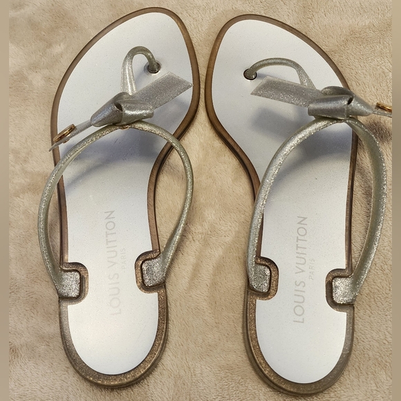 LOUIS VUITTON Silver Jelly Sandals for women in EU 38 Authentic - Picture 2 of 11